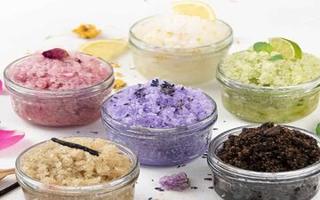 طرز تهیه 11 نوع اسکراب شکر برای لایه برداری پوست بدن
