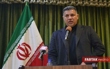 مشکلات زلزله زدگان و اشک هایی که نگذاشت دایی صحبت هایش را به پایان برساند + فیلم
