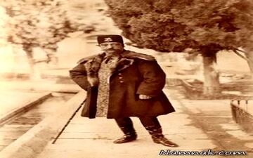 تصویری از محافظین شخصی دربار ناصرالدین شاه| این عکس از تفنگداران ناصرالدین قاجار دیدنی ست
