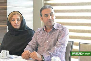 شاپور محمدی - شنو مظفریان - برگزاری نشست هم‌اندیشی تعدادی از مدیران  اقامتگاه‌های بوم‌گردی، آزانس‌های گردشگری کرمانشاه و اعضای شورای  ثبت جهانی اورمانات در هتل پارسیان