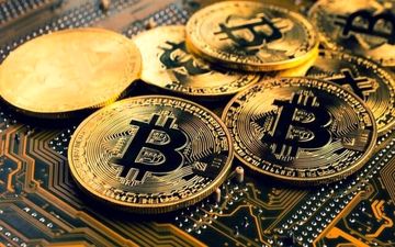 جدیدترین قیمت بیت‌کوین و اتریوم در بازار 