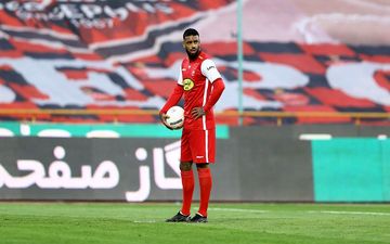 پرسپولیس به لوکادیا مجوز بازی نمی‌دهد