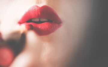 با این رنگ رژ لب ها در پاییز دلبری کنید!