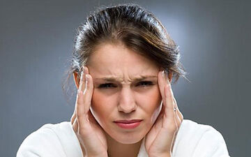  این غذاها را هنگام سرگیجه مصرف نکنید