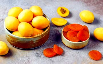 خواص شگفت‌انگیز این میوه تابستانی برای پوست، ریه و درمان کبدچرب