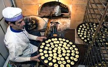 
خطر در کمین نان برنجی کرمانشاه
