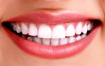 دندان هایتان را در خانه سفید کنید
