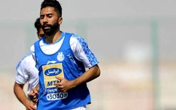  غیبت قطعی هافبک استقلال مقابل صنعت نفت