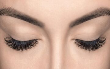 راهکار پرپشت شدن مژه در سه روز + آموزش 