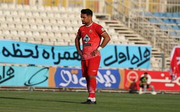 مدافع تراکتور خواستار افزایش مبلغ قراردادش شد