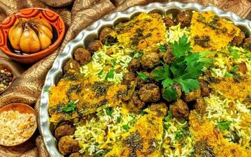 طرز تهیه کلم پلو شیرازی با سبزیجات معطر + ویدئو