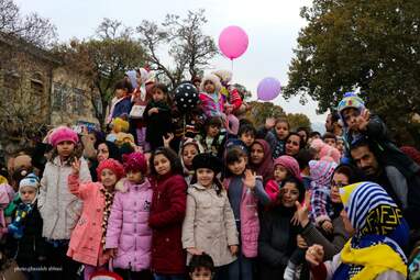 مراسم شادپیمایی در خیابان های همدان  + تصاویر