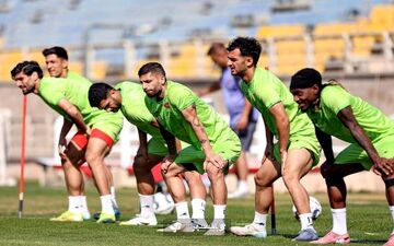 مهمان کوچک در تمرین پرسپولیس؛ اورونوف کوچک به جمع سرخ‌ها پیوست+عکس