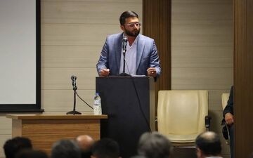 مهران فلاح دوست: هیت رئیس فدارسیون فوتبال کجا هستند؟/ هیت فوتبال حتی یک زمین فوتبال اختصاصی ندارد