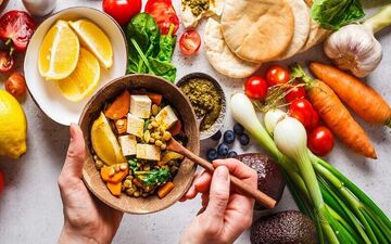 غذاهایی که با مصرف آنها خودتان را در برابر سرطان روده بیمه می‌کنید