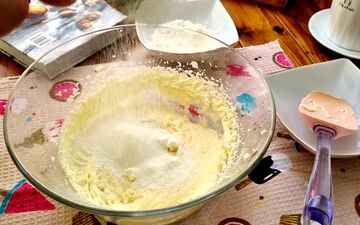 طرز تهیه شیرینی ساده و خوشمزه برای مهمان‌ها | آماده در ۳ دقیقه