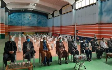 
توزیع بسته های معیشتی در بین خانواده های زندانیان