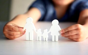 حضانت فرزند؛ حق است یا تکلیف؟

