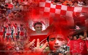 ماشین عجیب هوادار دو آتیشه پرسپولیسی