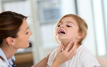 درمان گلودرد در طب سنتی| این روش‌ها را حتما امتحان کنید