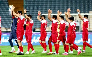
پرسپولیسی‌ها اعتصاب کردند

