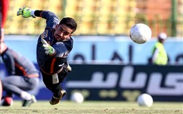  دروازه بان پرسپولیس بیمارستانی شد