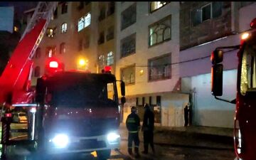 نجات یک نفر از آتش‌سوزی ساختمان هفت طبقه در شهرک متخصصین



