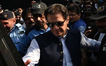  عمران خان به ۱۰ سال حبس محکوم شد 