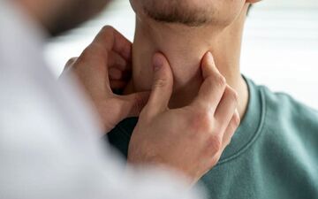 خداحافظی با سیب گلو: واقعیت‌ها و شایعات