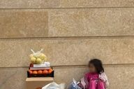 فعالیت ادامه‌دار «بنیاد دستان مهربان» در روزهای جنگ/ توزیع ۲۲۰ بسته معیشتی بین زنان و کودکان نیازمند در کرمانشاه