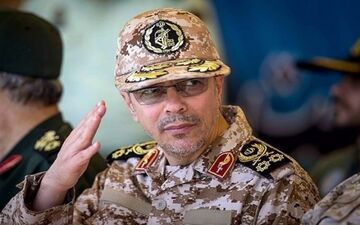 سرلشکر باقری: تا ریشه کنی پدیده نفرت انگیز تروریسم از پای نخواهیم نشست