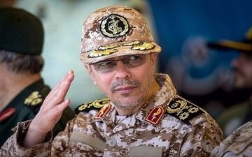 سرلشکر باقری: تا ریشه کنی پدیده نفرت انگیز تروریسم از پای نخواهیم نشست
