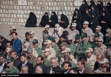  تشییع پیکر شهید گمنام در کرمانشاه + عکس
