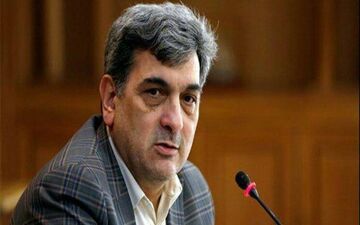 راه‌ حل شهردار تهران برای فعالیت دستفروشان در پایتخت
