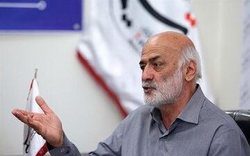 کربکندی: ذوب‌آهن مثل بازی با استقلال باشد همه مسابقاتش را می‌برد/ مجیدی باید خویشتن‌داری می‌کرد
