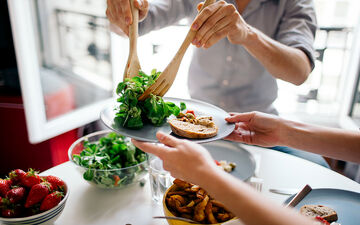 این غذاها باعث کاهش قند خون می شوند