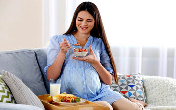 چه غذاهایی در دوران بارداری مضرند؟
