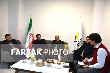 محسن عباسی‌فرد عضو فدراسیون بین‌المللی روزنامه‌نگاران( AIPS)و ( IFJ)، مجید قیطولی مدیر روابط عمومی دانشگاه رازی، دکتر سجاد دادفر عضو هیأت علمی دانشگاه رازی، دکتر روح‌الله بهرامی عضو هیأت علمی دانشگاه رازی،  جهانشاه امیری پژوهشگر 