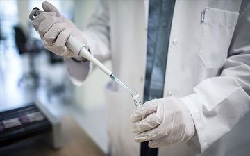 چین مدعی موفقیت آزمایش بالینی واکسن کرونا شد
