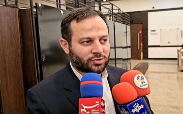 آنقدر خودرو وارد کشور می‌شود که جای پارک برایشان نداریم