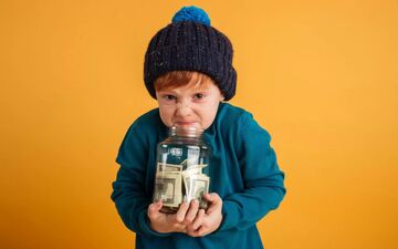با این ۹ روش ساده، هوش مالی را از کودکی به فرزندتان یاد بدهید