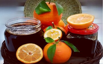 رب نارنج یه چاشنی بسیار خوش عطر و خوش طعم 