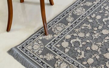فرش گل برجسته بهتر است یا ساده؟