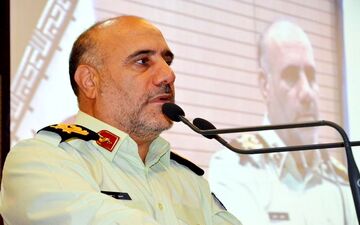 کشف انبارهای احتکار کاغذ و لوازم خانگی در تهران/شناسایی متخلفانِ ورزشگاه آزادی