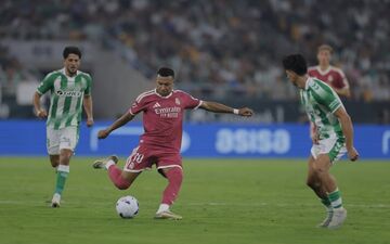 شکست رئال مادرید 1-0 مقابل رئال بتیس؛ روز سخت مورینیو