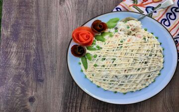 بیا تا بهت بگم سالاد الویه مجلسی رو چطوری درست کنی