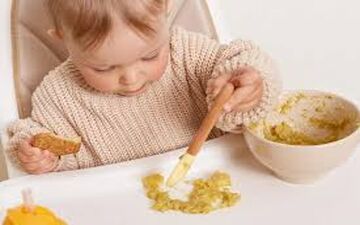 تغذیه تکمیلی نوزاد را از کی شروع کنیم؟