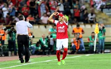  شماره 10 پرسپولیس دربی را از دست داد؛فرشاد احمدزاده جراحی می‌شود