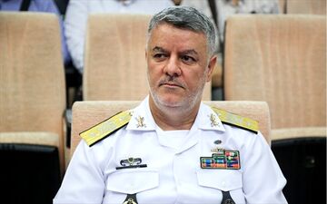  دریادار خانزادی: توان حضور در تمام اقیانوس‌های دنیا را داریم 