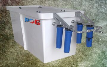 انتخاب ظرفیت چربی‌گیر فایبرگلاس برای کافی‌شاپ‌ها
